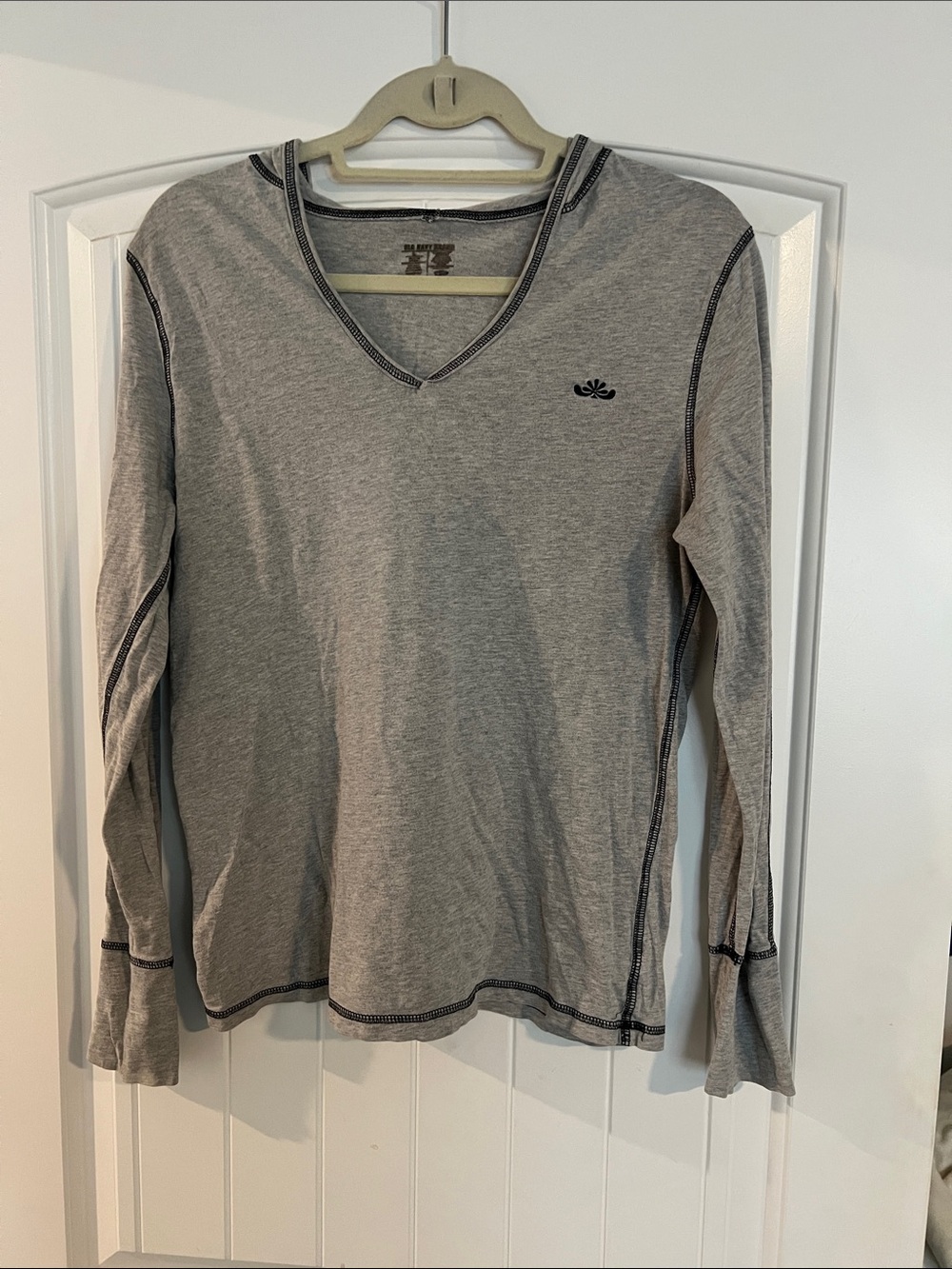 Old Navy Light Gray V-Neck Long Sleeve Hoodie
